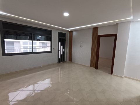 Titled 3-bedroom apartment — Al Hoceima 2
